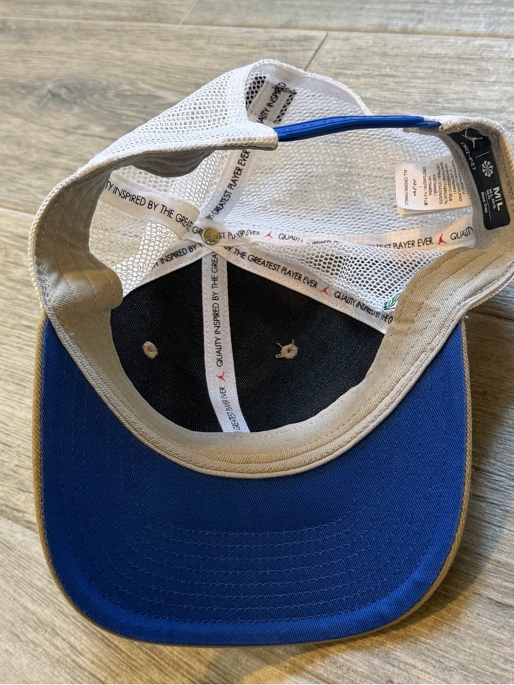 Jordan Men's Khaki/White Florida Gators 2024 On Field Jumpman
Trucker Hat M/L - Picture 3 of 5